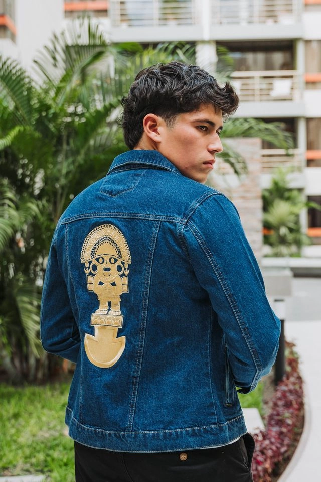 Casaca Vangers El Tumi dorado / S